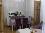 Satılır 2 otaqlı 45 m2 köhnə tikili 2 mkr