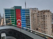 İcarəyə verilir 3 otaqlı 125 m2 yeni tikili Nizami m.