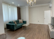 İcarəyə verilir 3 otaqlı 125 m2 yeni tikili İzmir parkı