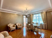 Satılır 3 otaqlı 100 m2 yeni tikili Moskva univermağı