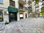 İcarəyə verilir 4 otaqlı 200 m2 obyekt Nəsimi r.