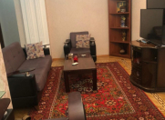 İcarəyə verilir 3 otaqlı 140 m2 yeni tikili 8 Noyabr m.