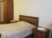 İcarəyə verilir 2 otaqlı 75 m2 köhnə tikili Yeni Yasamal