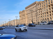 İcarəyə verilir 2 otaqlı 90 m2 köhnə tikili Heydər Əliyev Mərkəzi