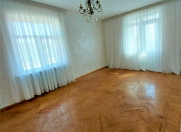 Satılır 1 otaqlı 35 m2 köhnə tikili Bakıxanov