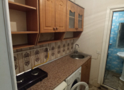 İcarəyə verilir 1 otaqlı 15 m2 həyət evi Nizami m.