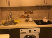 Satılır 2 otaqlı 50 m2 köhnə tikili Ayna Sultanova heykəli