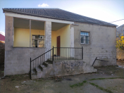 Satılır 5 otaqlı 210 m2 həyət evi Buzovna