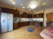 Satılır 3 otaqlı 176 m2 yeni tikili Gənclik Mall