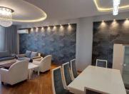 İcarəyə verilir 3 otaqlı 170 m2 yeni tikili Gənclik m.