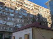 İcarəyə verilir 3 otaqlı 90 m2 köhnə tikili 28 May m.