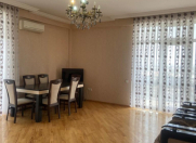 Satılır 4 otaqlı 156 m2 yeni tikili Nəriman Nərimanov m.