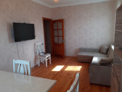 İcarəyə verilir 2 otaqlı 60 m2 köhnə tikili Xalqlar Dostluğu m.