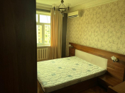 İcarəyə verilir 3 otaqlı 80 m2 köhnə tikili Həzi Aslanov m.