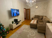 Satılır 2 otaqlı 60 m2 köhnə tikili Həzi Aslanov m.