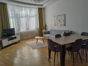 İcarəyə verilir 3 otaqlı 110 m2 yeni tikili Nəsimi r.