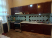 İcarəyə verilir 2 otaqlı 55 m2 köhnə tikili 28 May m.