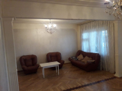 Satılır 4 otaqlı 110 m2 köhnə tikili 3 mkr