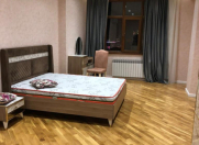 İcarəyə verilir 3 otaqlı 170 m2 yeni tikili Gənclik m.