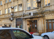 İcarəyə verilir 2 otaqlı 45 m2 köhnə tikili Səbail r.