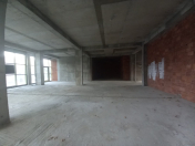 Satılır 1 otaqlı 328 m2 obyekt 28 May m.