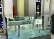 İcarəyə verilir 1 otaqlı 6 m2 obyekt Xəqani ticarət mərkəzi