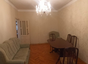 Satılır 3 otaqlı 60 m2 köhnə tikili Həzi Aslanov m.