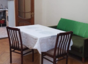 İcarəyə verilir 2 otaqlı 45 m2 köhnə tikili 28 May m.