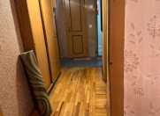 İcarəyə verilir 2 otaqlı 45 m2 köhnə tikili Elmlər Akademiyası m.