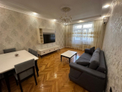 İcarəyə verilir 2 otaqlı 70 m2 köhnə tikili Elmlər Akademiyası m.