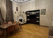 İcarəyə verilir 3 otaqlı 90 m2 köhnə tikili 28 May m.