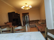 İcarəyə verilir 2 otaqlı 65 m2 köhnə tikili Nəriman Nərimanov m.