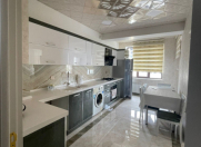 İcarəyə verilir 3 otaqlı 86 m2 yeni tikili 28 May m.