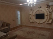 İcarəyə verilir 3 otaqlı 101 m2 yeni tikili 8 Noyabr m.