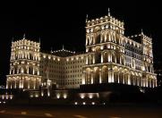 İcarəyə verilir 2 otaqlı 76 m2 köhnə tikili Hilton otel