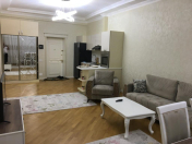 İcarəyə verilir 2 otaqlı 72 m2 yeni tikili 28 May m.