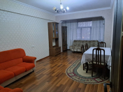 İcarəyə verilir 2 otaqlı 60 m2 köhnə tikili İnşaatçılar m.