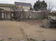 Satılır 4 otaqlı 6 m2 həyət evi Şüvəlan