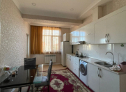 İcarəyə verilir 3 otaqlı 150 m2 yeni tikili 2 mkr