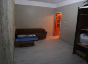 Satılır 2 otaqlı 45 m2 köhnə tikili Bakıxanov