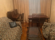 İcarəyə verilir 2 otaqlı 52 m2 köhnə tikili Elmlər Akademiyası m.