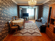 Satılır 3 otaqlı 70 m2 köhnə tikili Gənclik m.