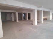 Satılır 10 otaqlı 700 m2 yeni tikili 9 mkr