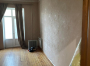 Satılır 3 otaqlı 80 m2 köhnə tikili Bakıxanov