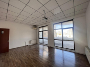 İcarəyə verilir 7 otaqlı 200 m2 ofis AF Business House