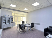 İcarəyə verilir 12 otaqlı 400 m2 ofis AF Business House