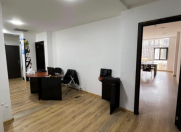 İcarəyə verilir 4 otaqlı 130 m2 ofis 28 May m.