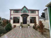 Satılır 4 otaqlı 200 m2 həyət evi Binə