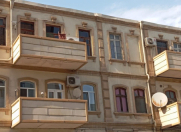 Satılır 3 otaqlı 60 m2 köhnə tikili Nəsimi r.