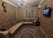 Satılır 3 otaqlı 90 m2 köhnə tikili Xalqlar Dostluğu m.